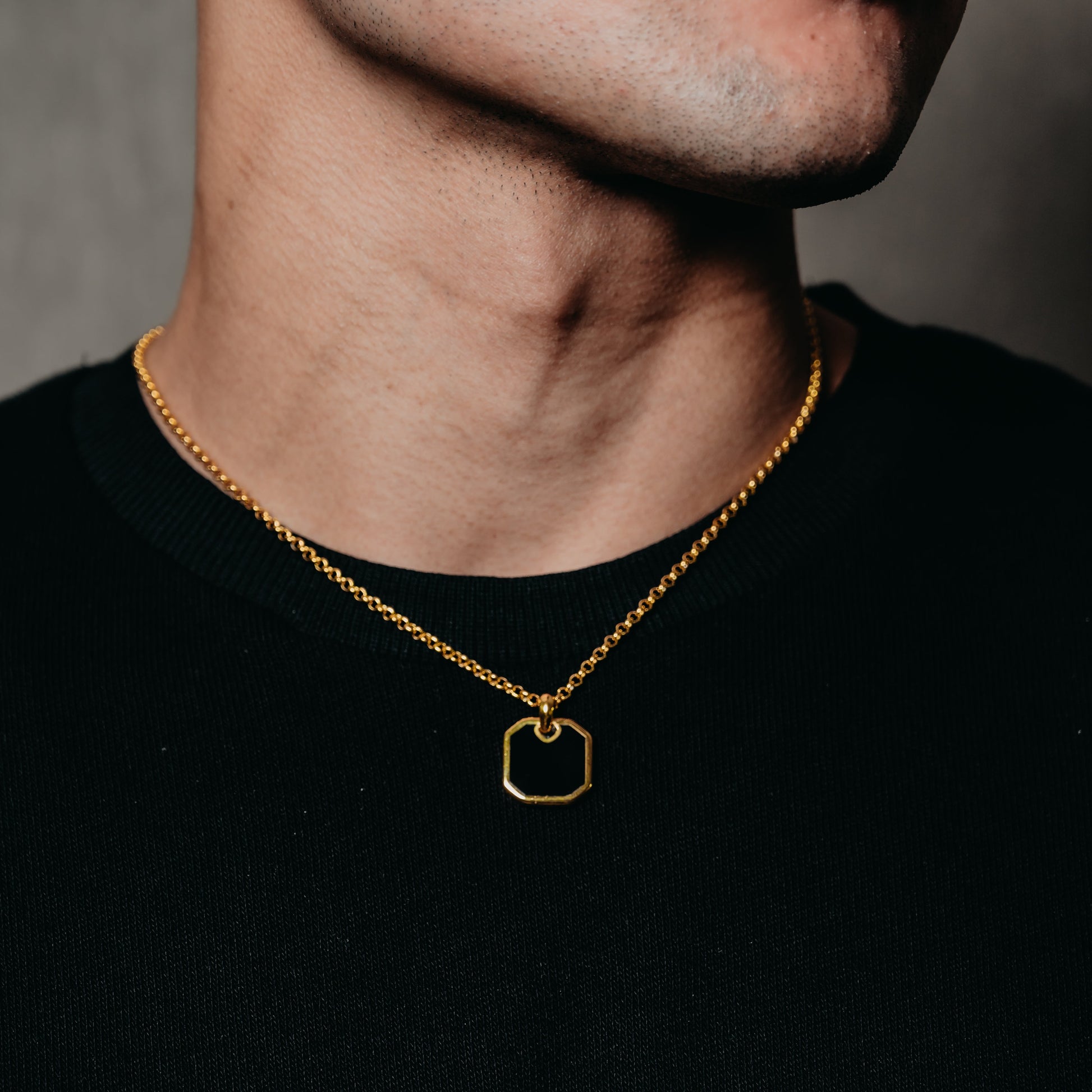 Onyx Square Pendant (Gold)